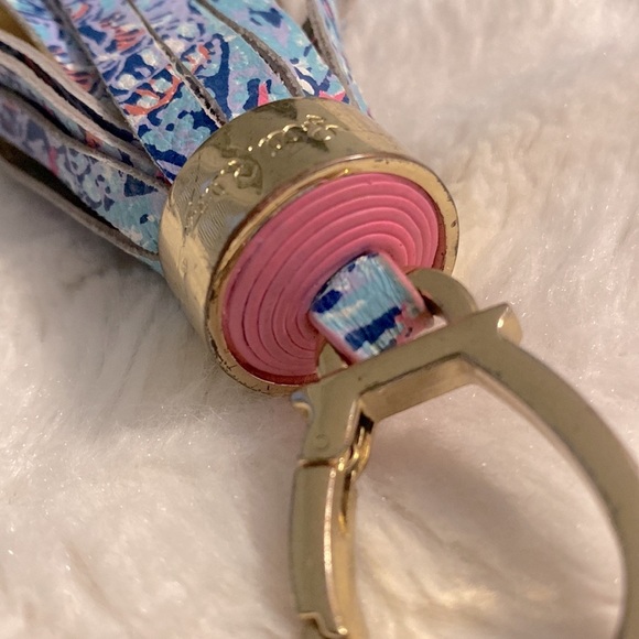 Lilly Pulitzer keychain - Picture 5 of 8